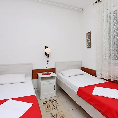 Apartment With A Parking Space - 12592 Crikvenica